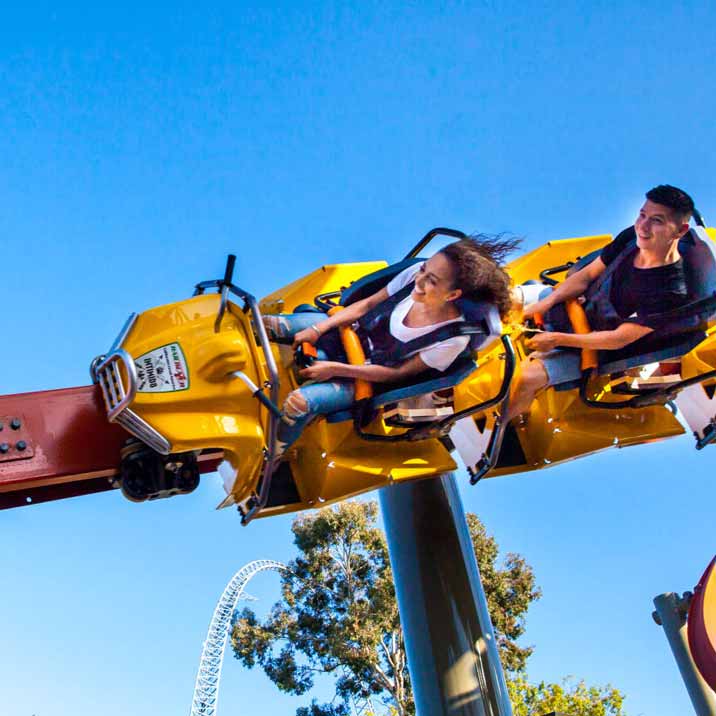 California 39 s Great America Santa - Cga Railblazer Menufeature 